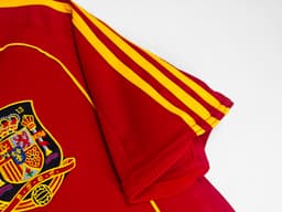 Spain Retro Shirt 2008 Home — photo 2