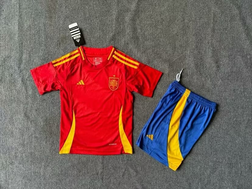 Spain Home Kit for Kids 2024/25 — photo 1