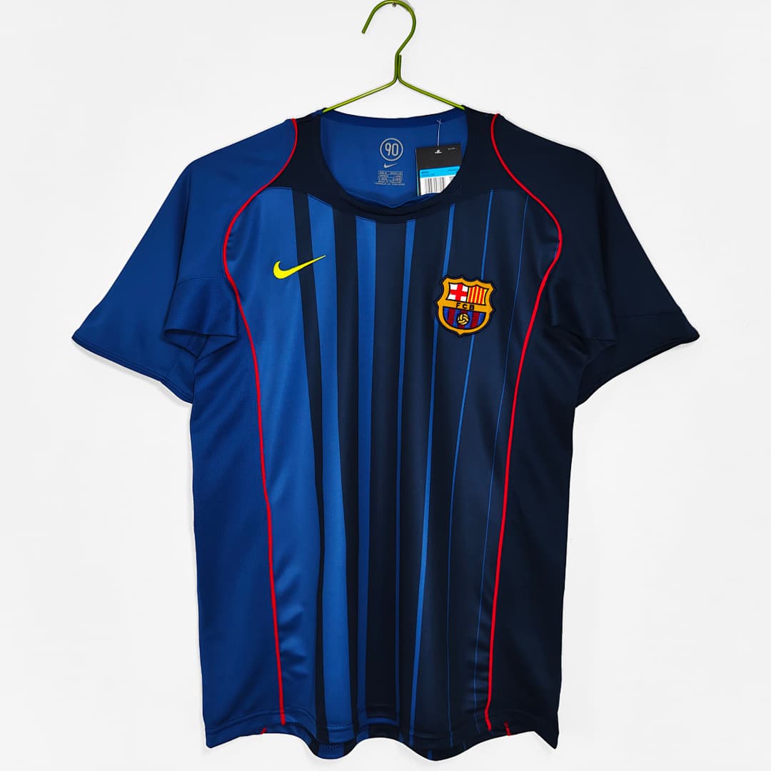 Barcelona Retro Shirt 2004/05 Away — photo 1