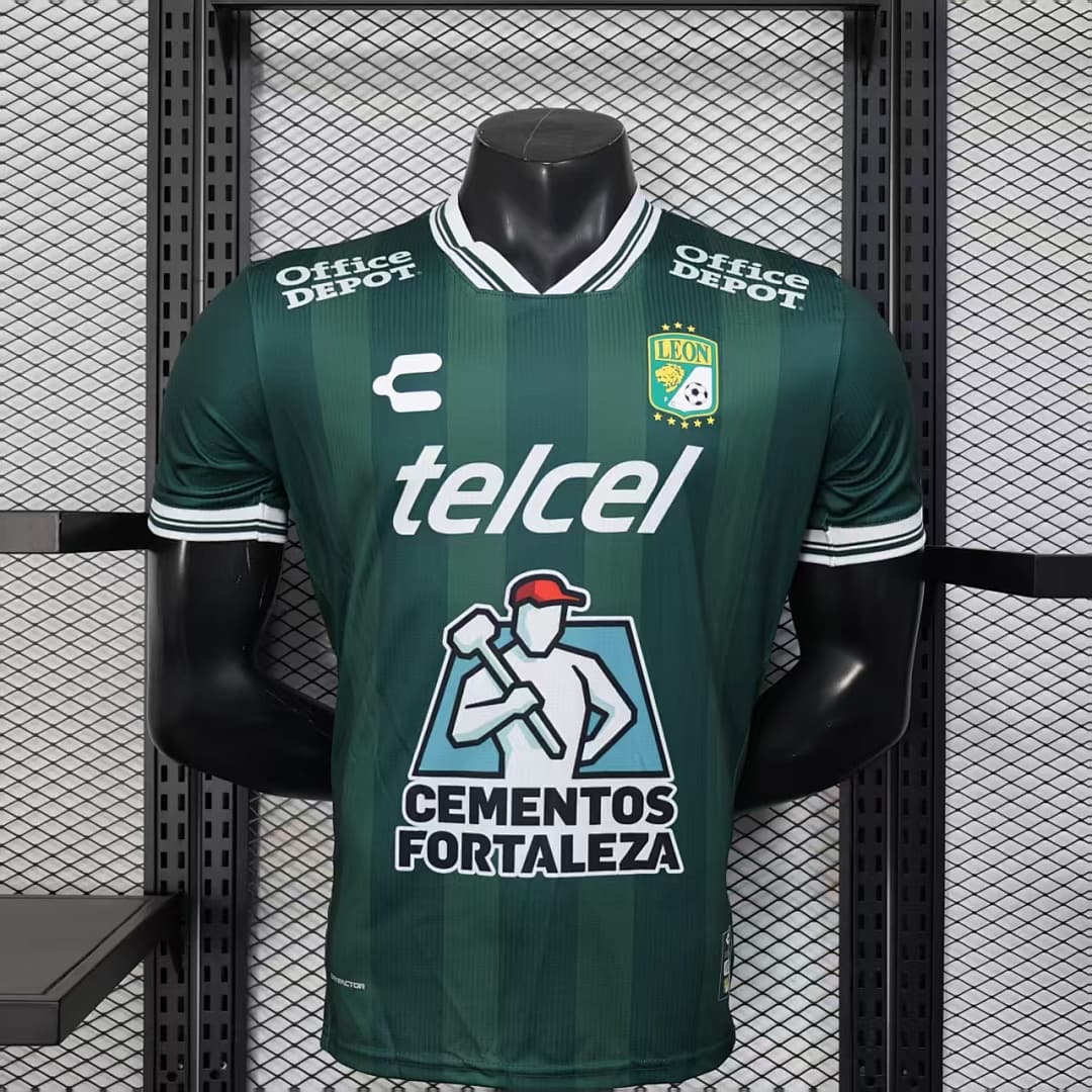 Club Leon Home Jersey — photo 1