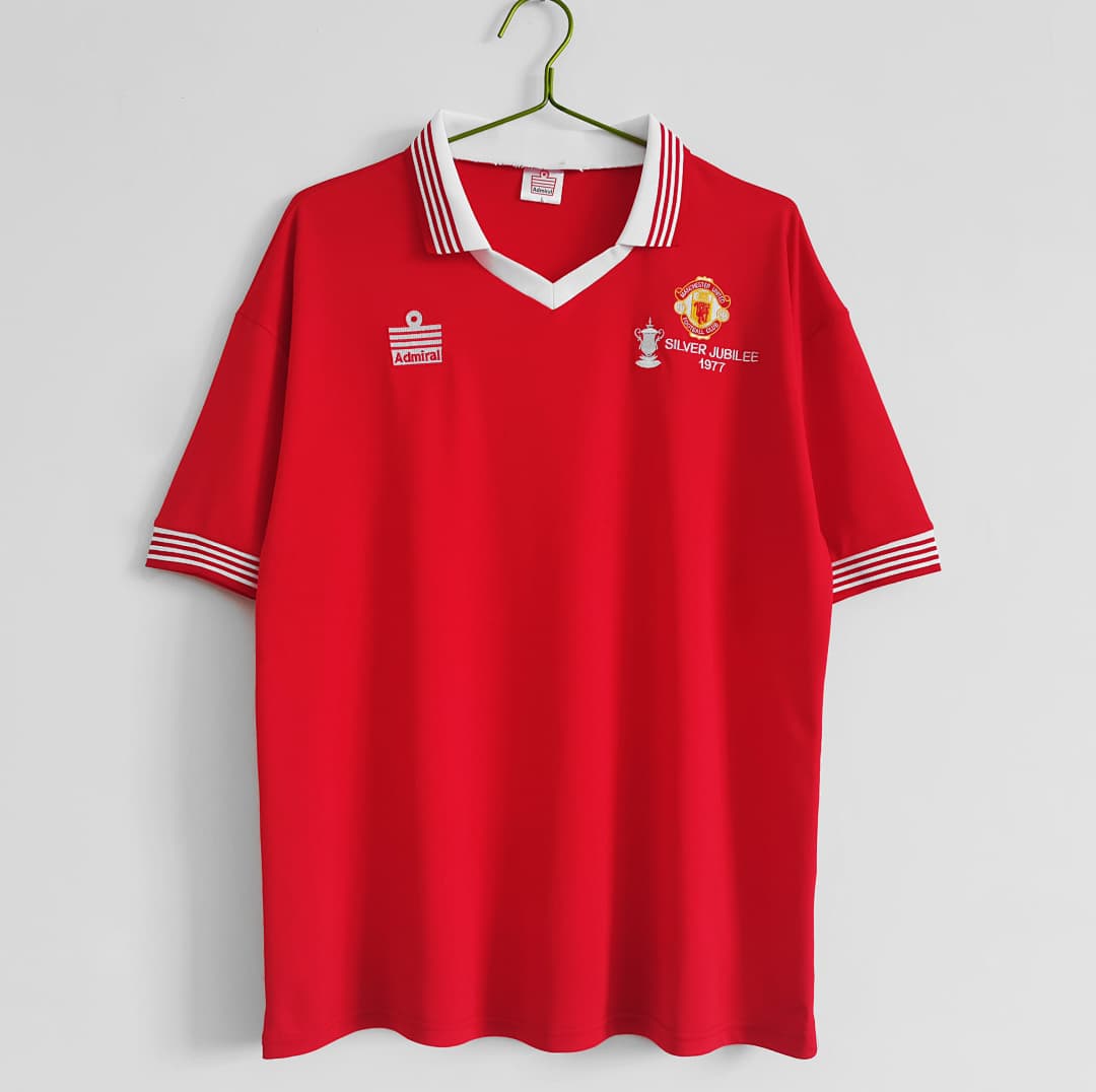 Manchester United Retro Shirt 1977 Home — photo 1