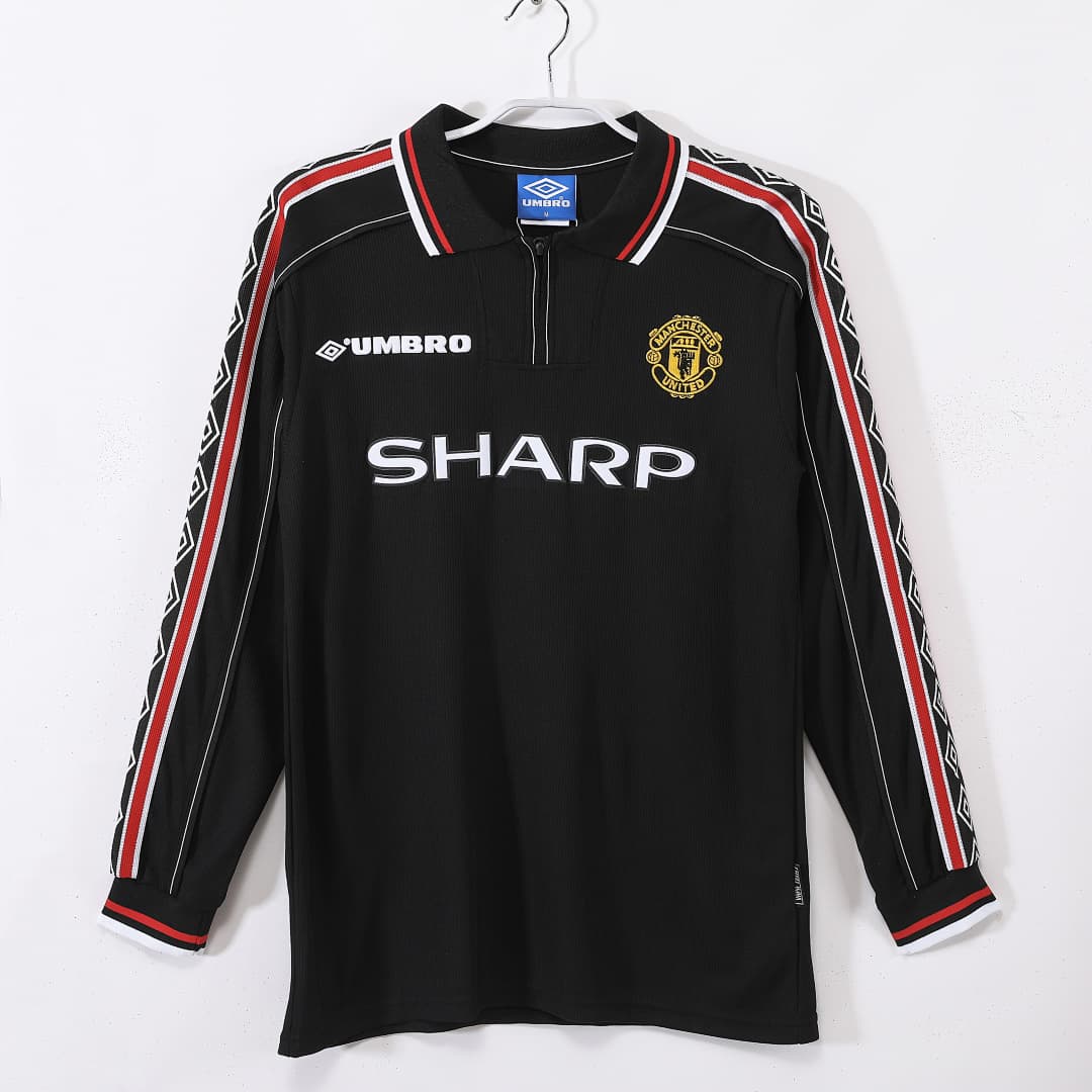 Manchester United Retro Shirt 1998/99 Long Sleeve — photo 1