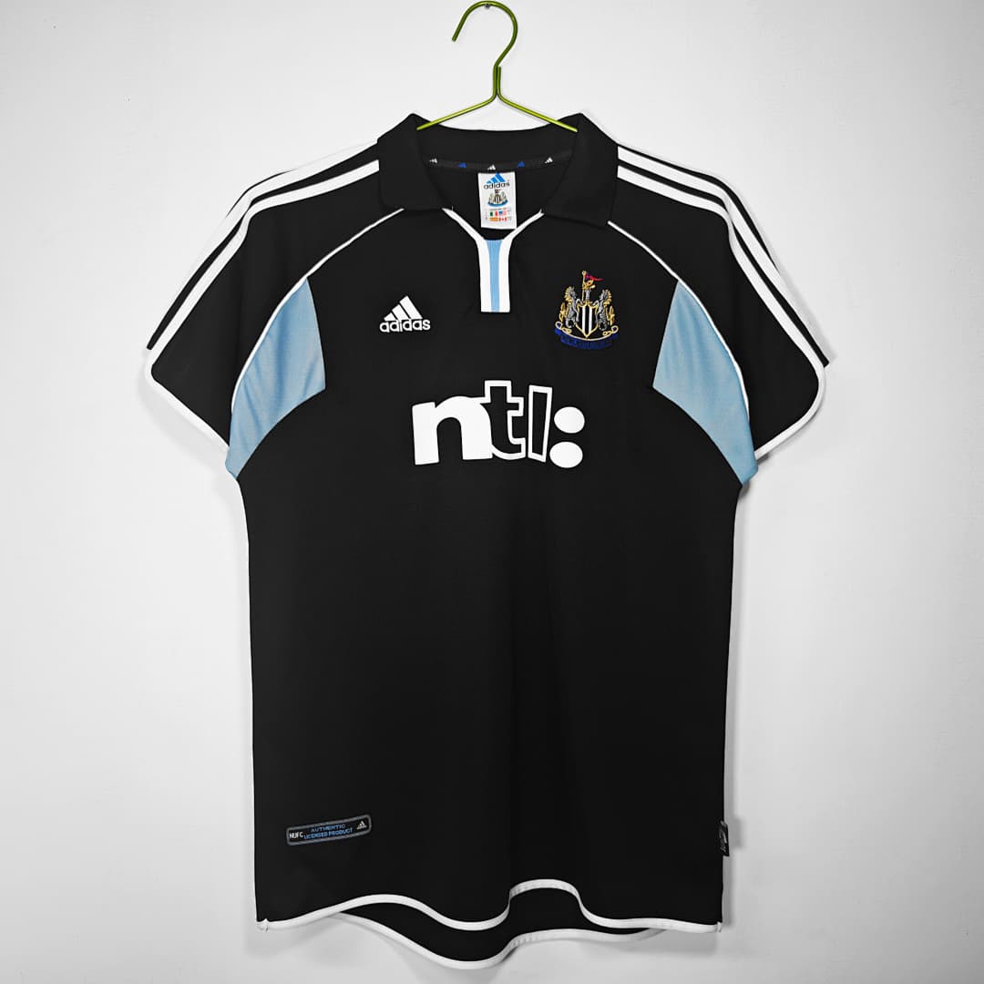 Newcastle United Retro Shirt 2000/01 Away — photo 1
