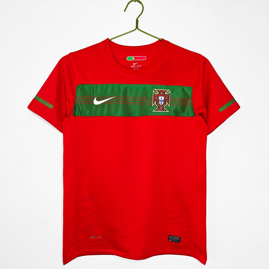 Portugal Retro Shirt 2010 Home — photo 1