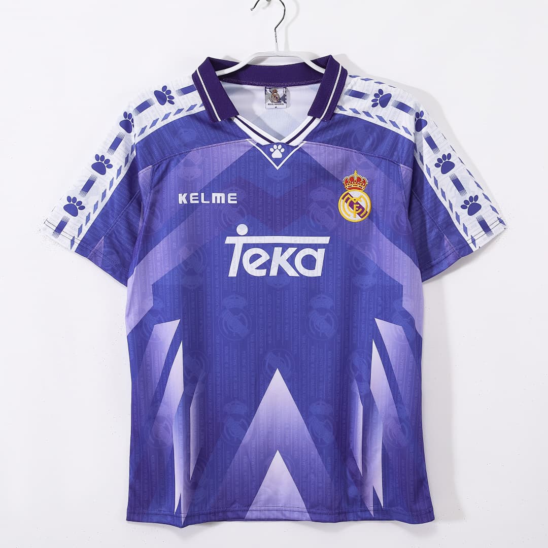 Real Madrid Retro Shirt 1996/97 Away — photo 1