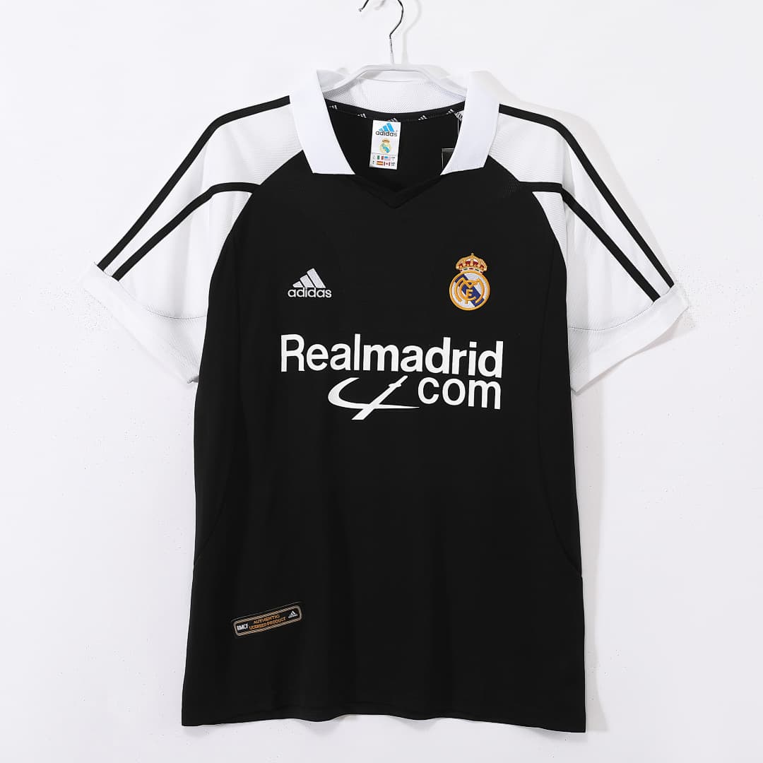 Real Madrid Retro Shirt 2001/02 Away — photo 1