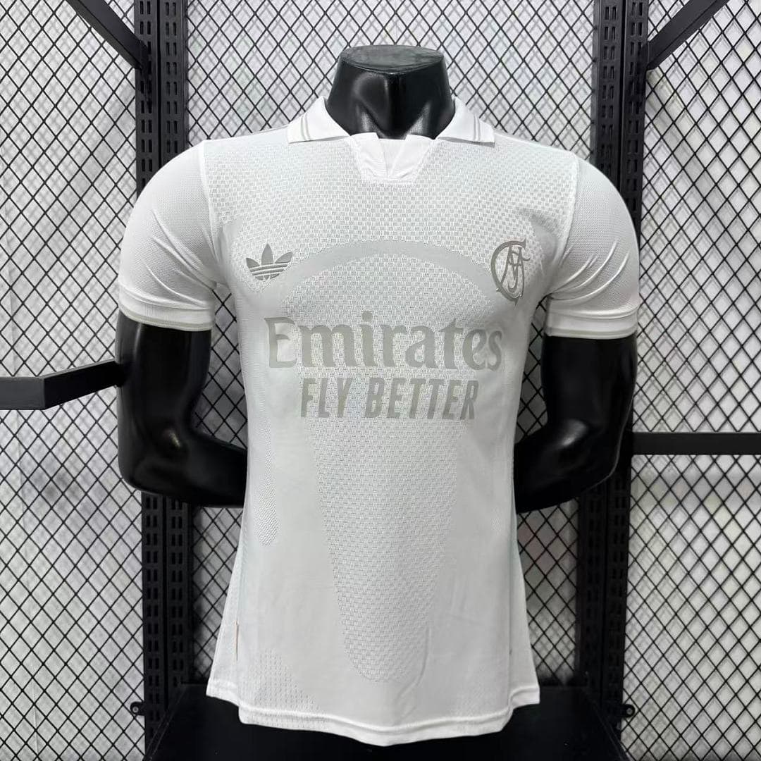 Real Madrid Jersey 2026/27 — photo 1