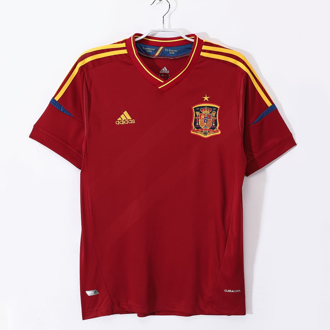 Spain Retro Shirt 2012 Home — photo 1