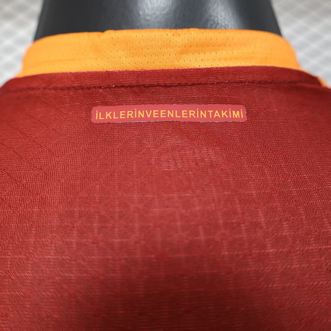 Galatasaray Home Jersey 2025/26 — photo 4