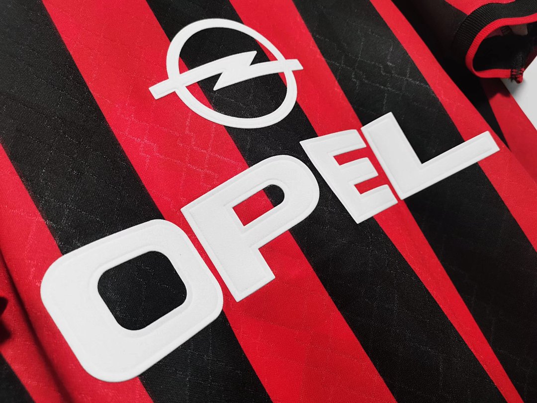 AC Milan Retro Shirt 1995/96 Home — photo 4