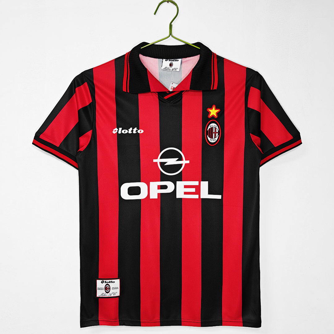 AC Milan Retro Shirt 1997/98 Home — photo 1