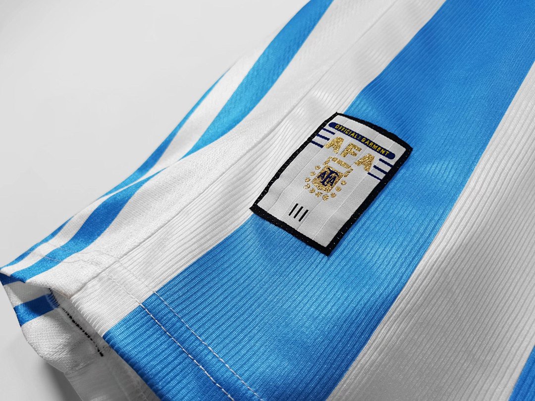 Argentina Retro Shirt 1998/99 Home — photo 3