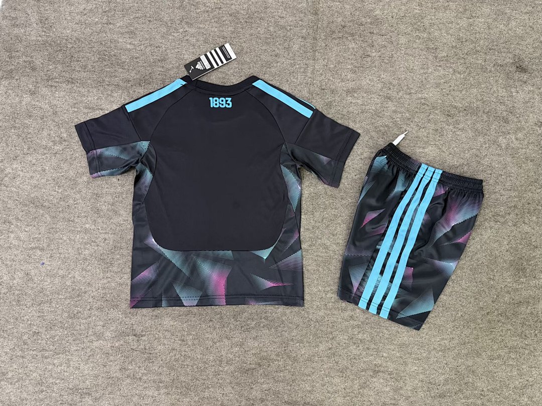 Argentina Goalkeeper Kit for Kids 2026 — photo 2