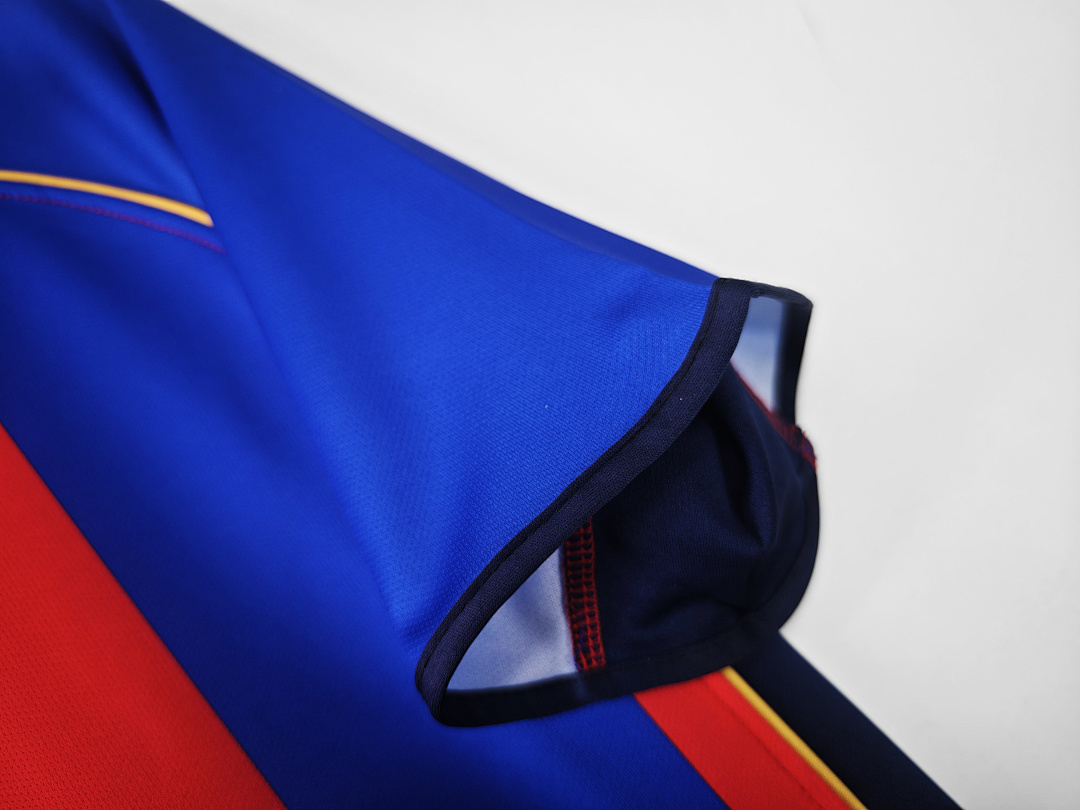 Barcelona Retro Shirt 2001/02 Home — photo 3