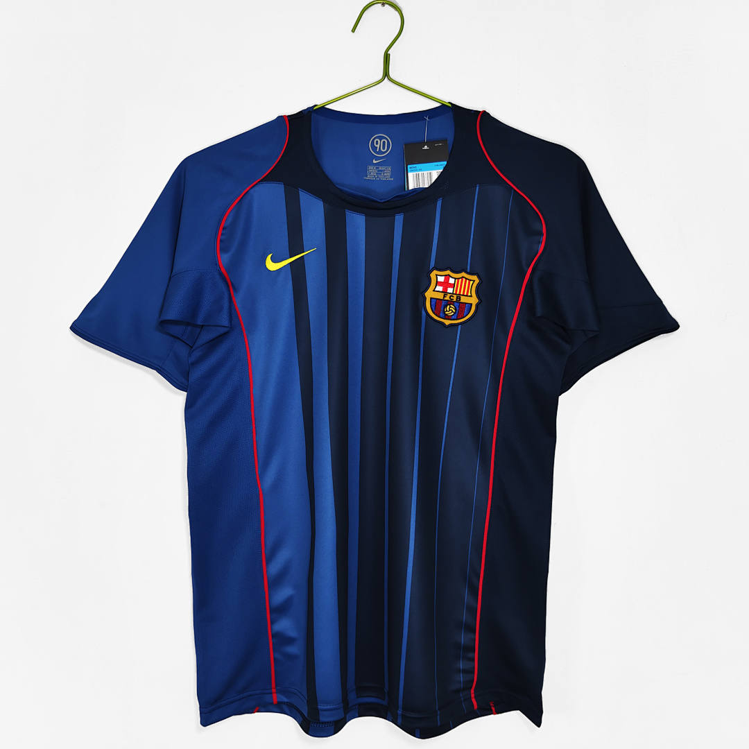 Barcelona Retro Shirt 2004/05 Away — photo 1
