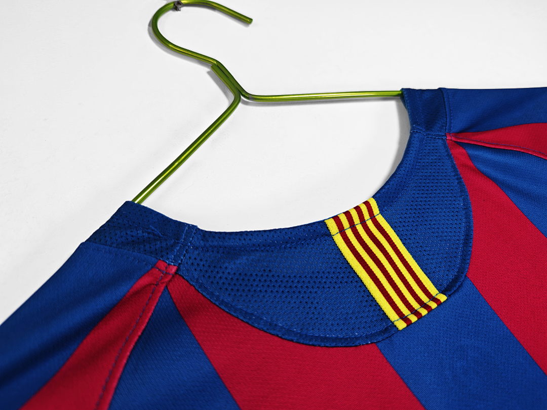 Barcelona Retro Shirt 2005/06 Home Long Sleeve — photo 3