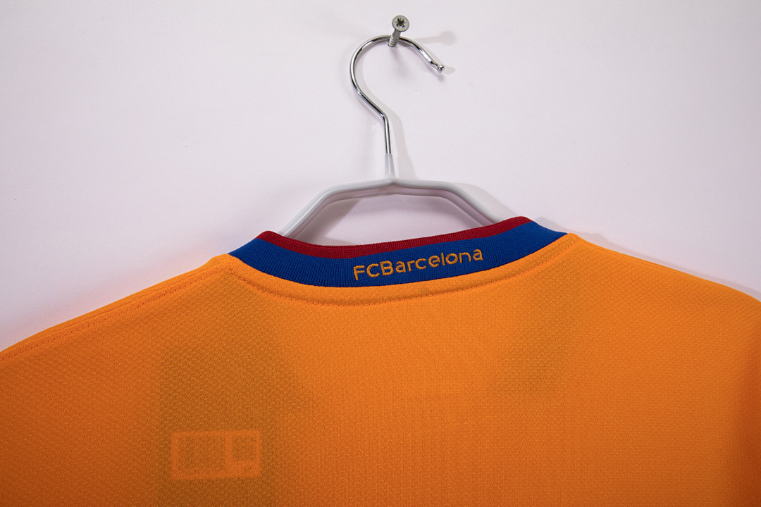 Barcelona Retro Shirt 2006/07 Away — photo 3