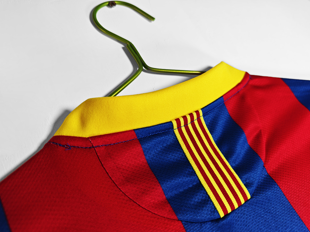 Barcelona Retro Shirt 2010/11 Home Long Sleeve — photo 2
