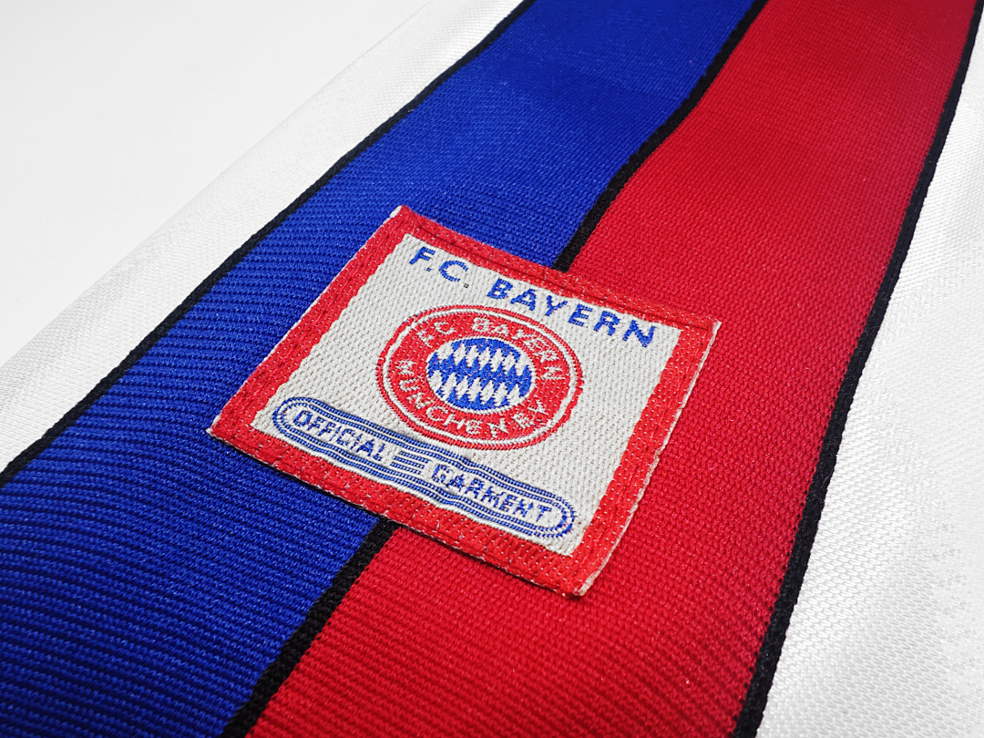 Bayern Munich Retro Shirt 1996/98 Away — photo 4