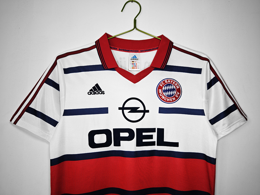 Bayern Munich Retro Shirt 1998/00 Away — photo 4