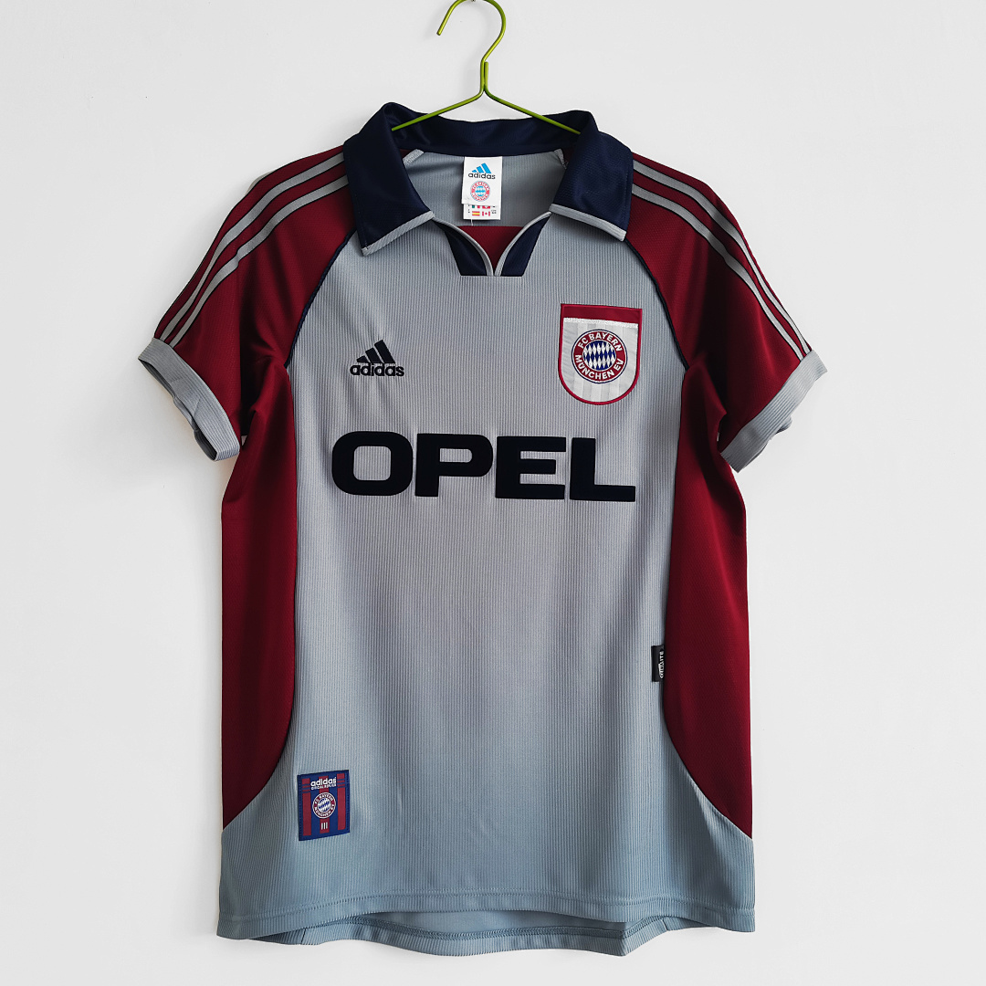 Bayern Munich Retro Shirt 1998/99 Away — photo 1