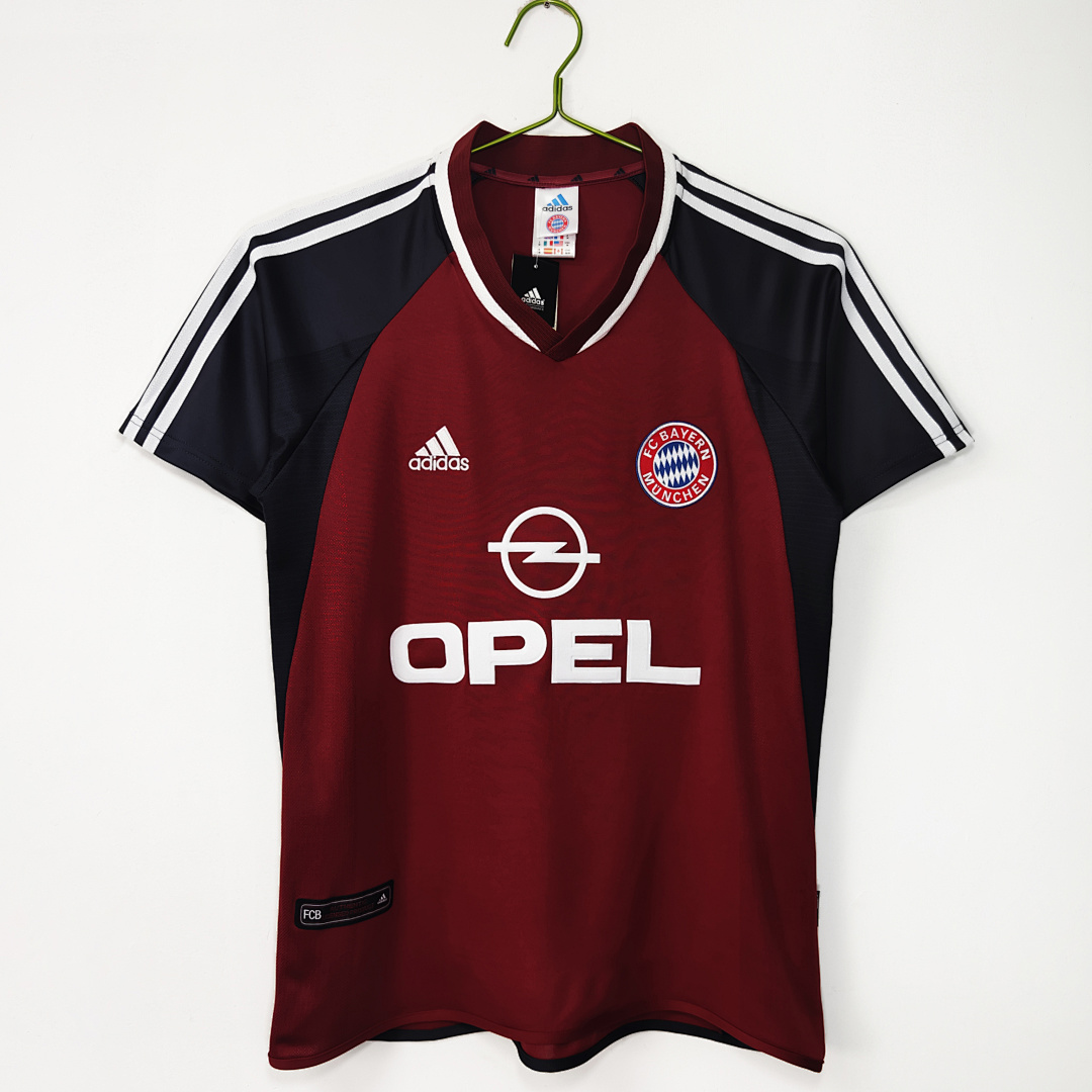 Bayern Munich Retro Shirt 2001/02 Home — photo 1