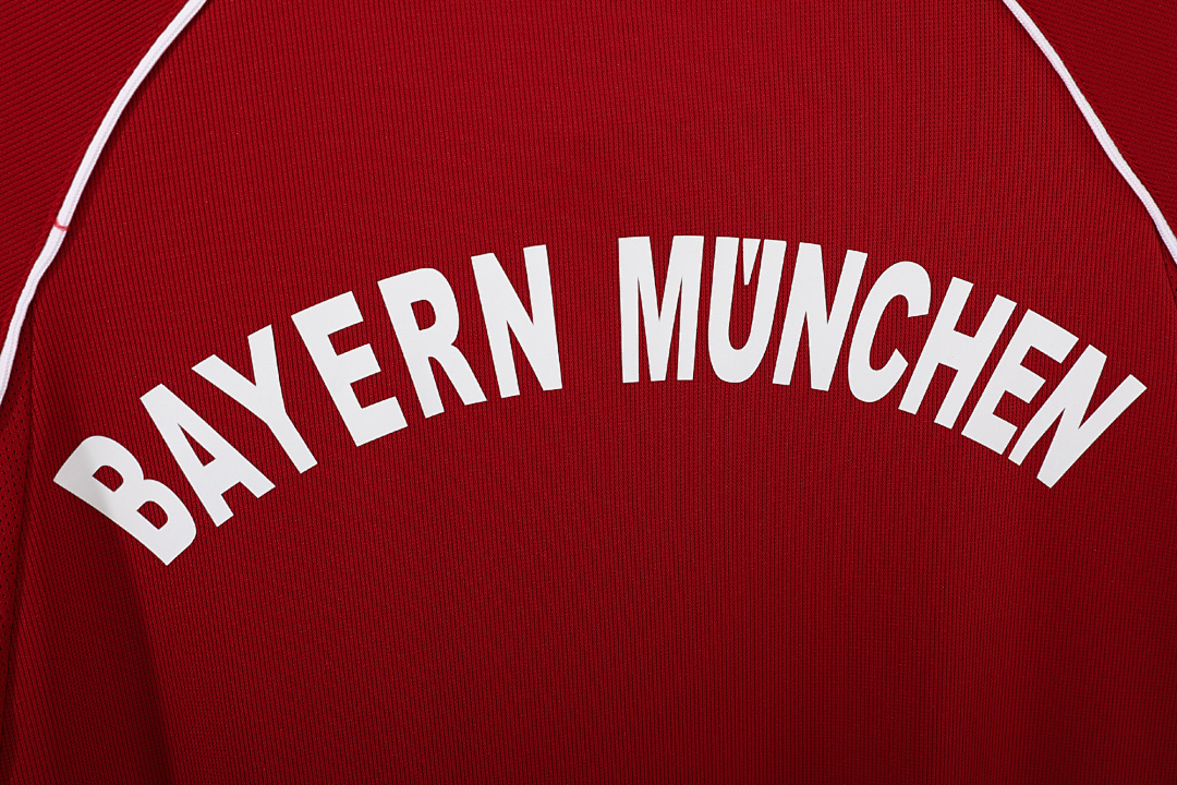 Bayern Munich Retro Shirt 2006/07 Home — photo 2