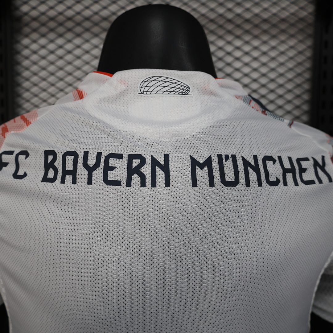 Bayern Munich Away Jersey 2025/26 — photo 2