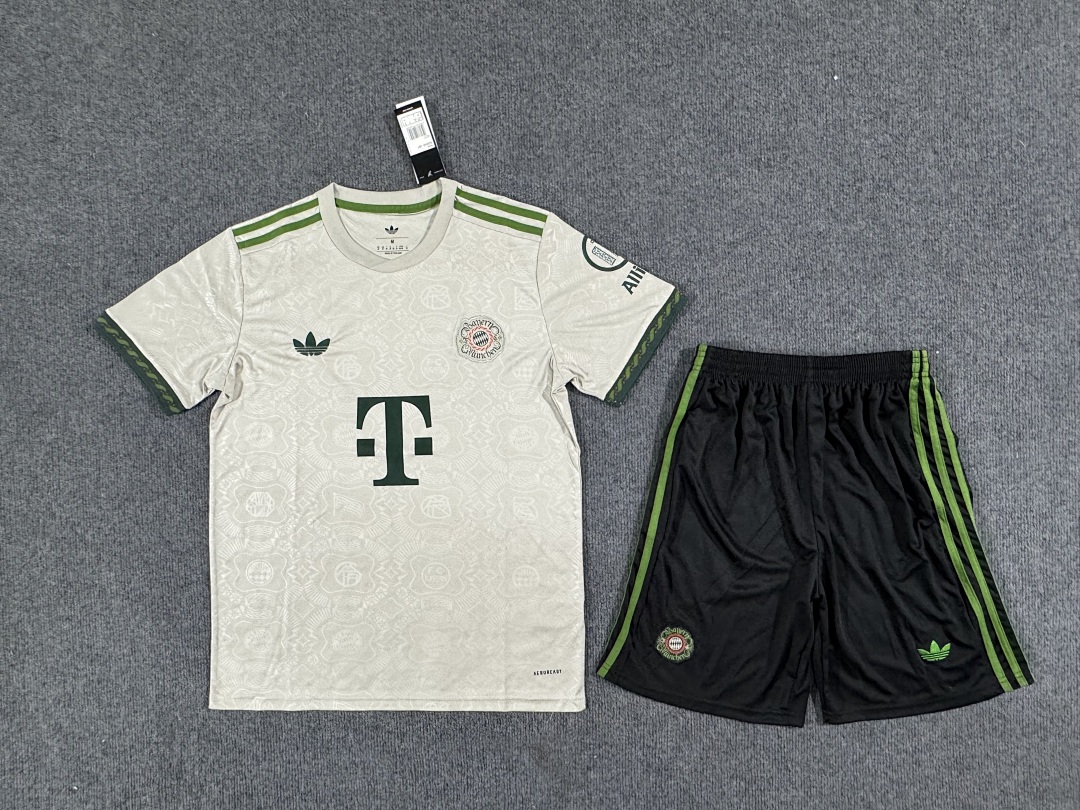 Bayern Munich Kit for Adult 2025/26 — photo 1