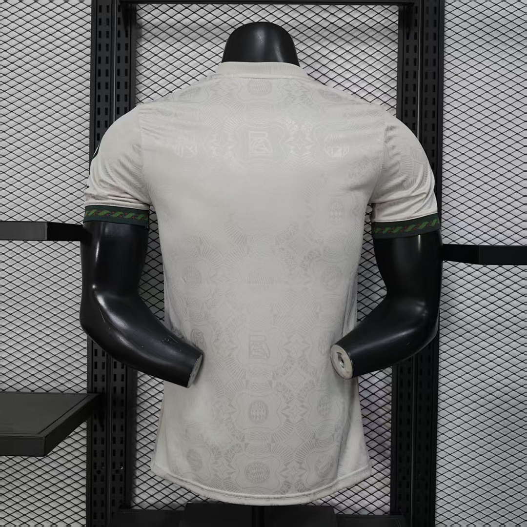 Bayern Munich Jersey 2025/26 — photo 2