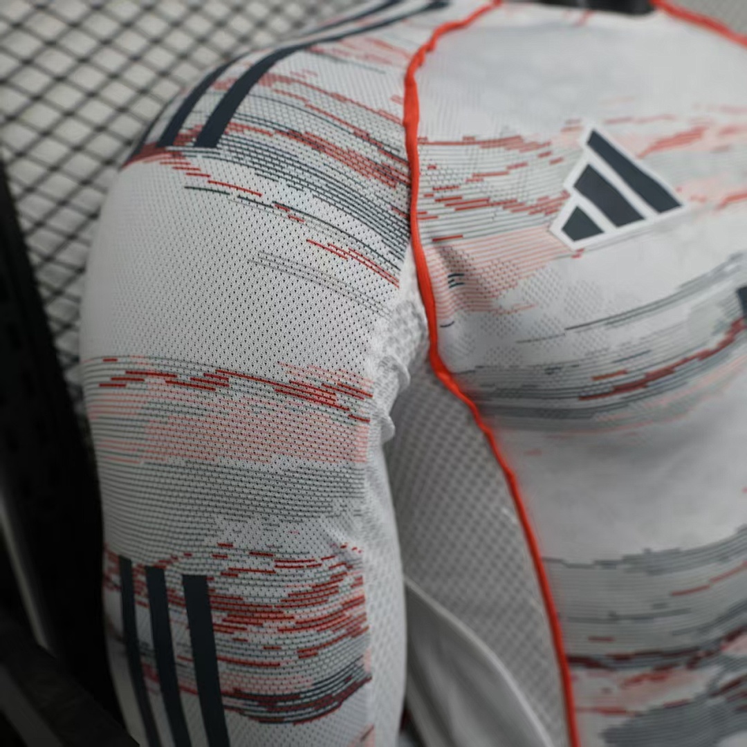 Bayern Munich Away Jersey Long Sleeve — photo 3