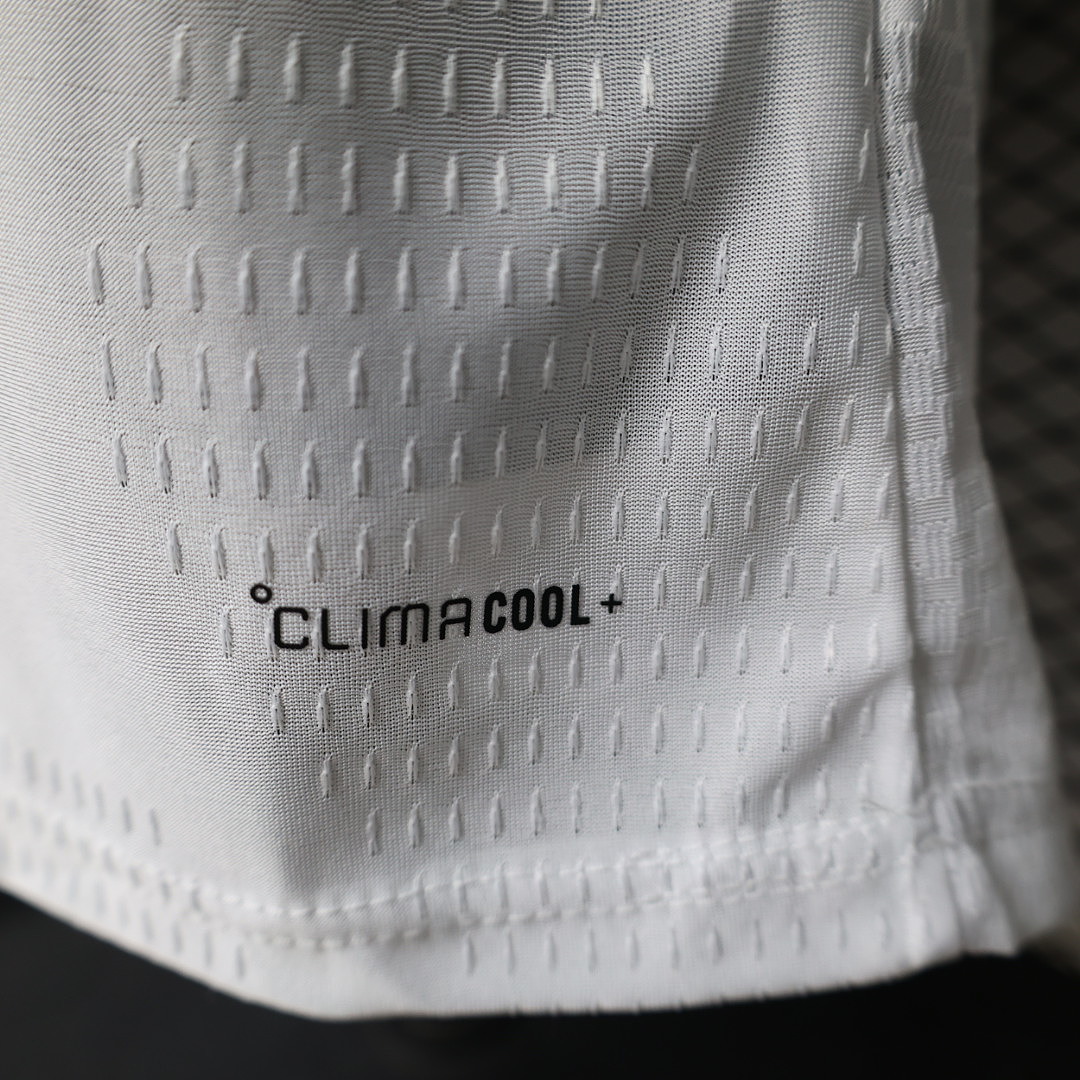 Bayern Munich Away Jersey — photo 3