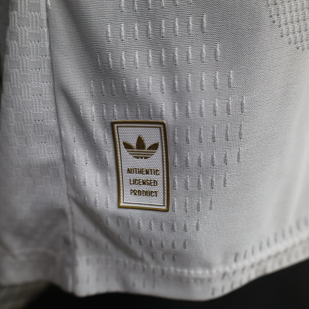 Bayern Munich Away Jersey — photo 4