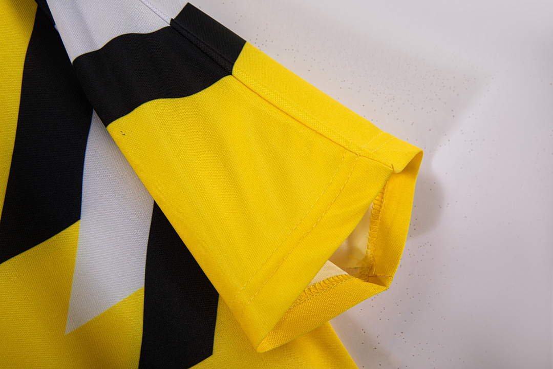 Borussia Dortmund Retro Shirt 1989 Home — photo 4