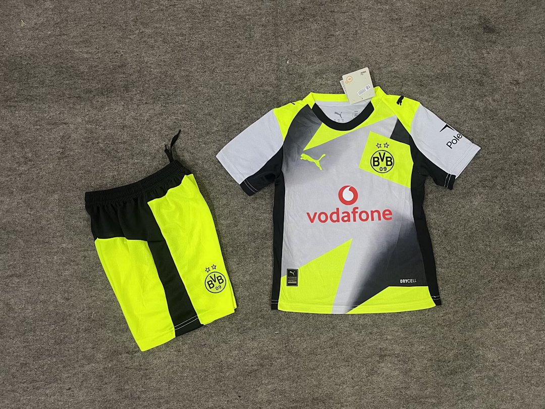 Borussia Dortmund Away Kit for Kids 2025/26 — photo 1