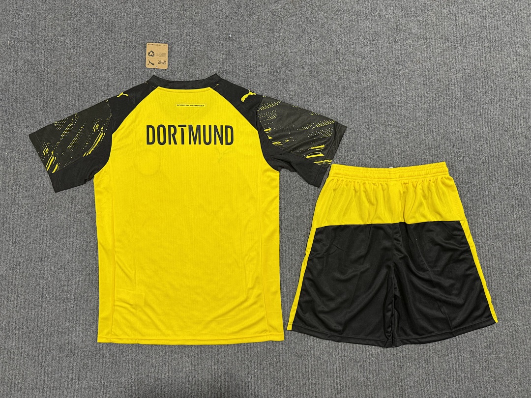 Borussia Dortmund Home Kit for Adult 2025/26 — photo 2