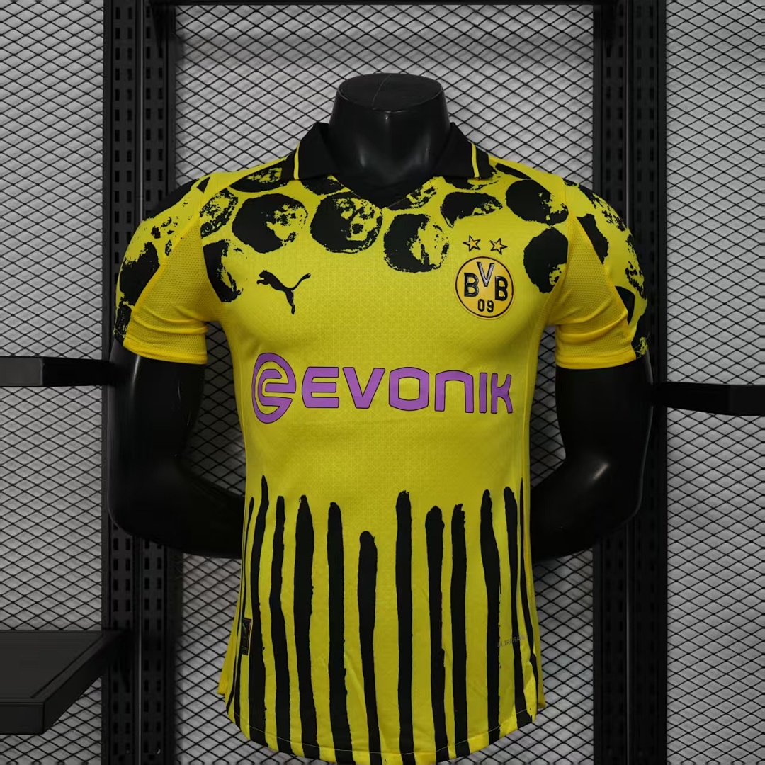 Borussia Dortmund Home Jersey — photo 1