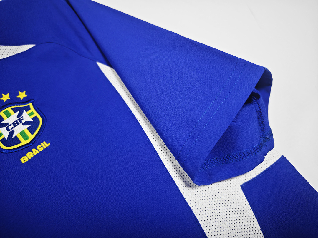 Brazil Retro Shirt 2002 Away — photo 2
