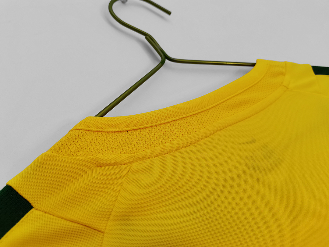 Brazil Retro Shirt 2002 Home — photo 2