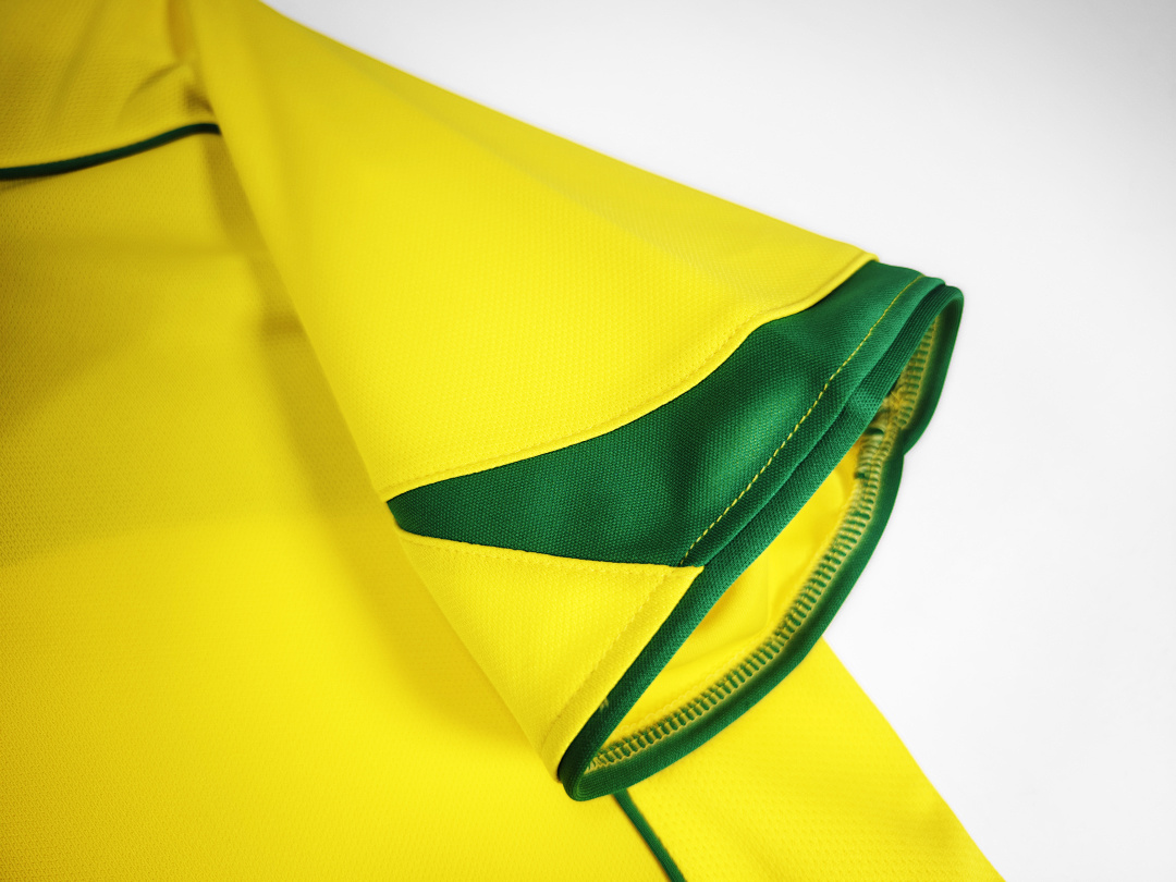 Brazil Retro Shirt 2004 Home — photo 2
