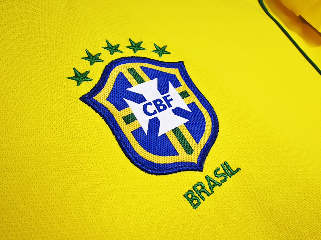 Brazil Retro Shirt 2004 Home — photo 4