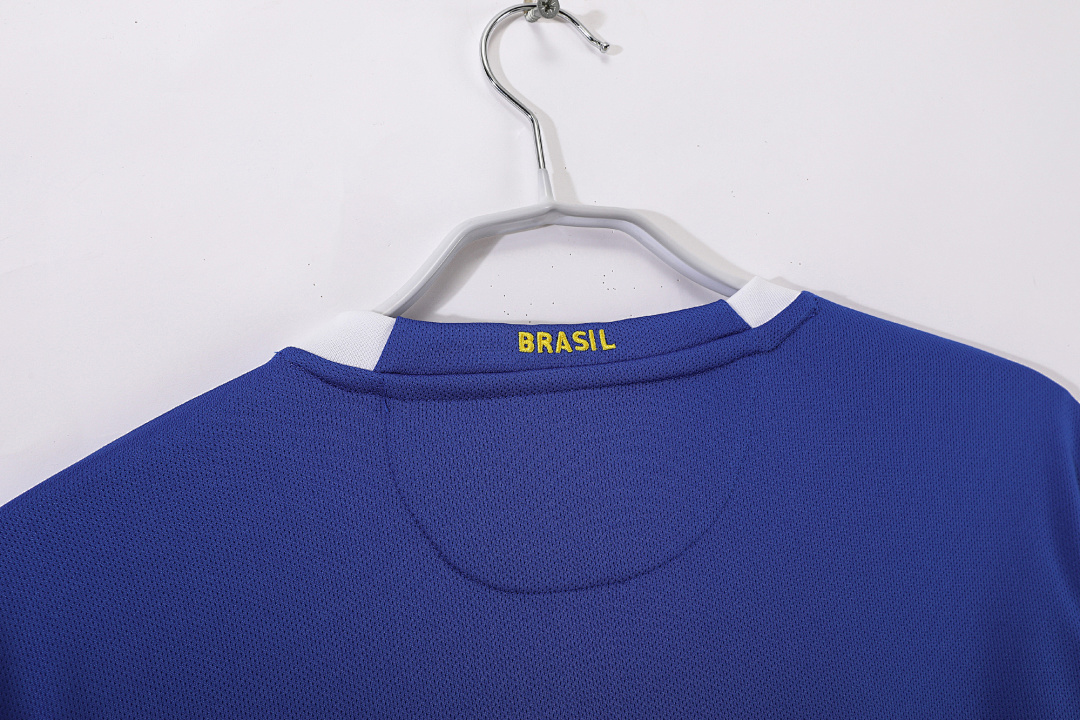 Brazil Retro Shirt 2006 Away — photo 3