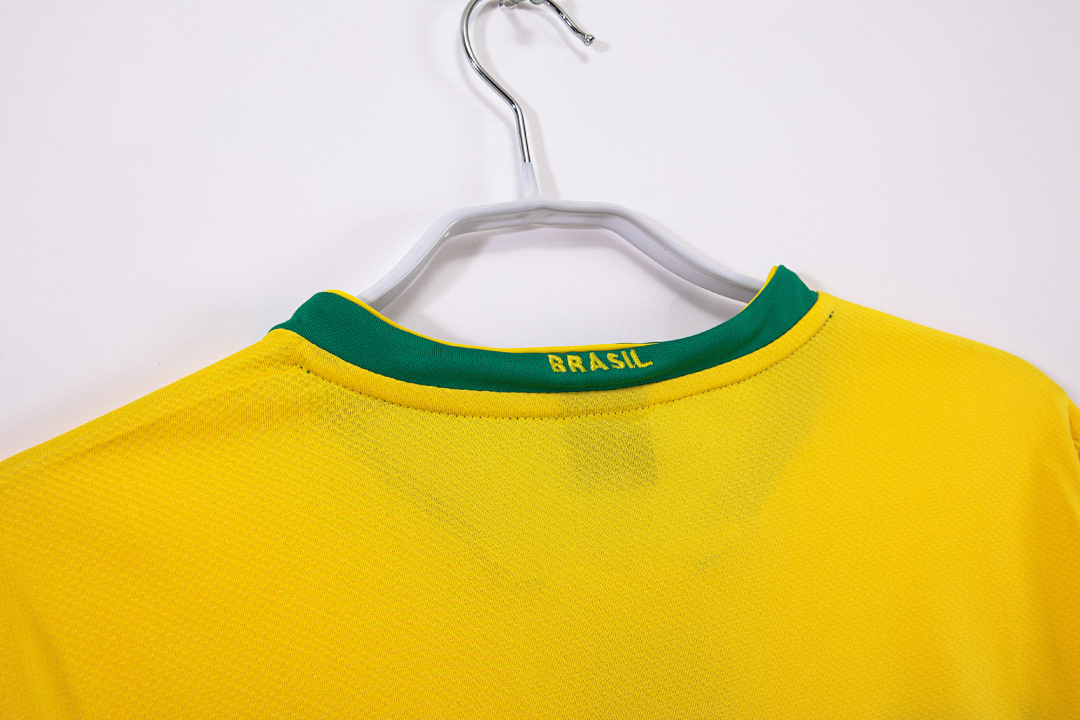 Brazil Retro Shirt 2006 Home — photo 2