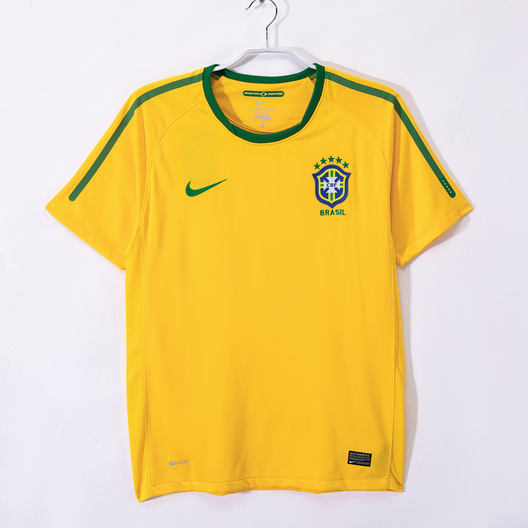 Brazil Retro Shirt 2010 Home — photo 1
