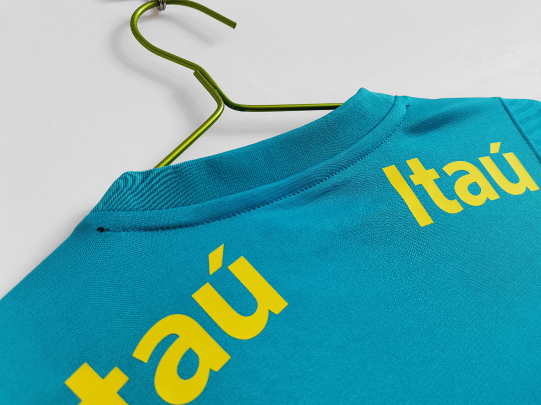 Brazil Retro Shirt 2021 Training — photo 3
