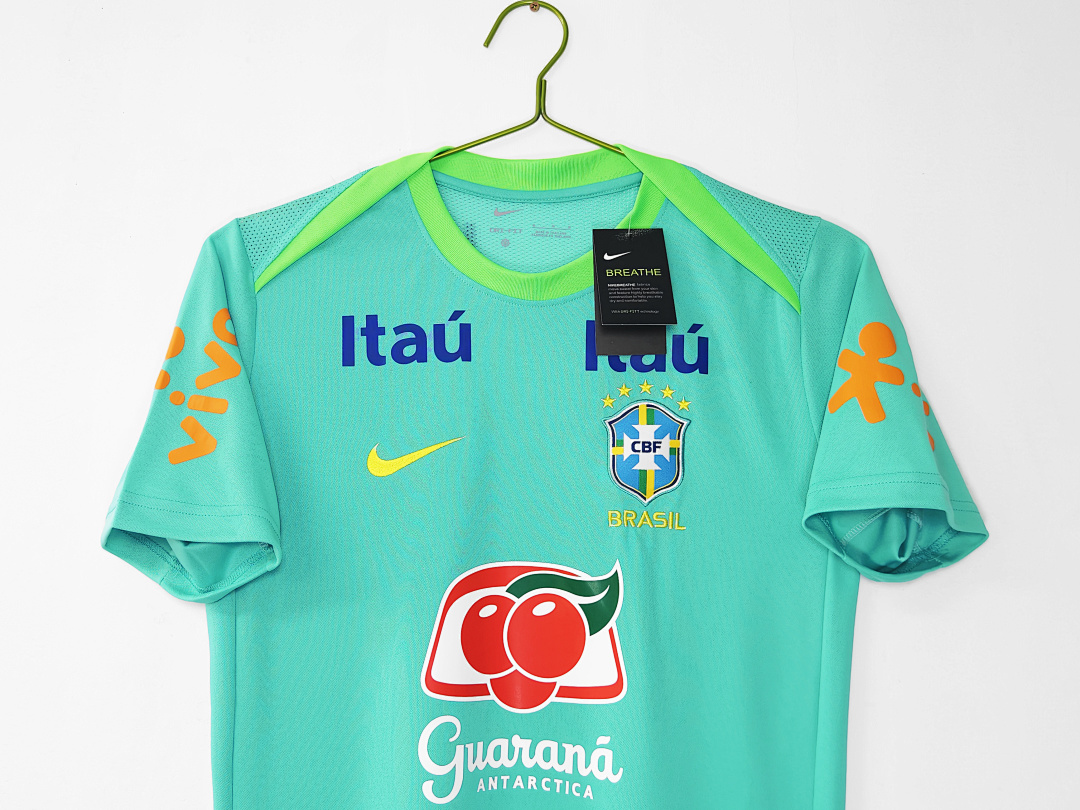 Brazil Retro Shirt 2024 Training — photo 4