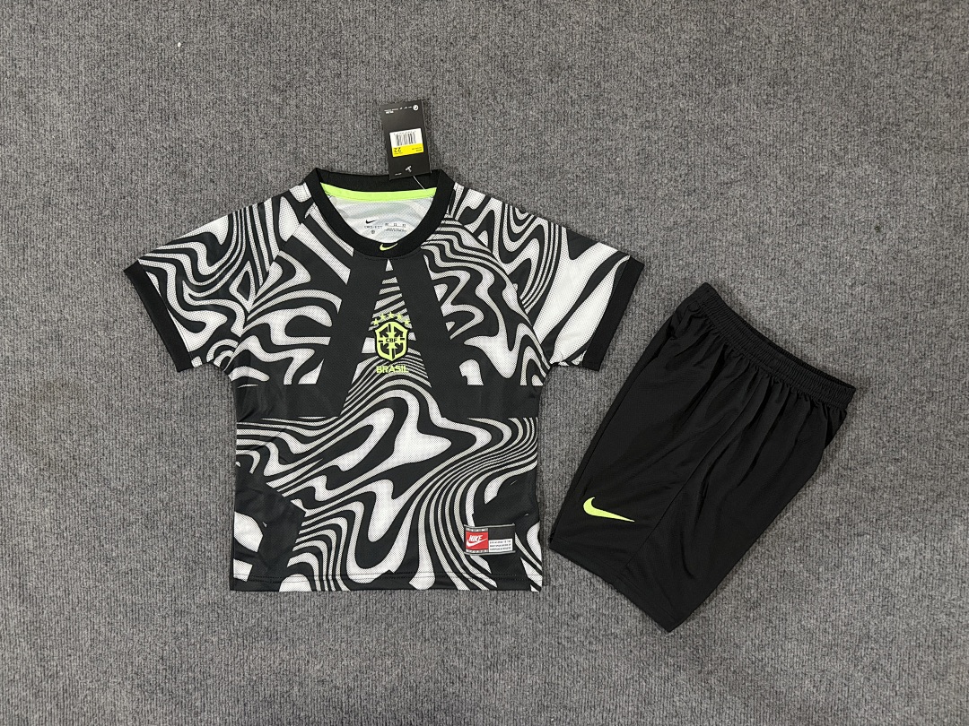 Brazil Kit for Kids 2026 — photo 1