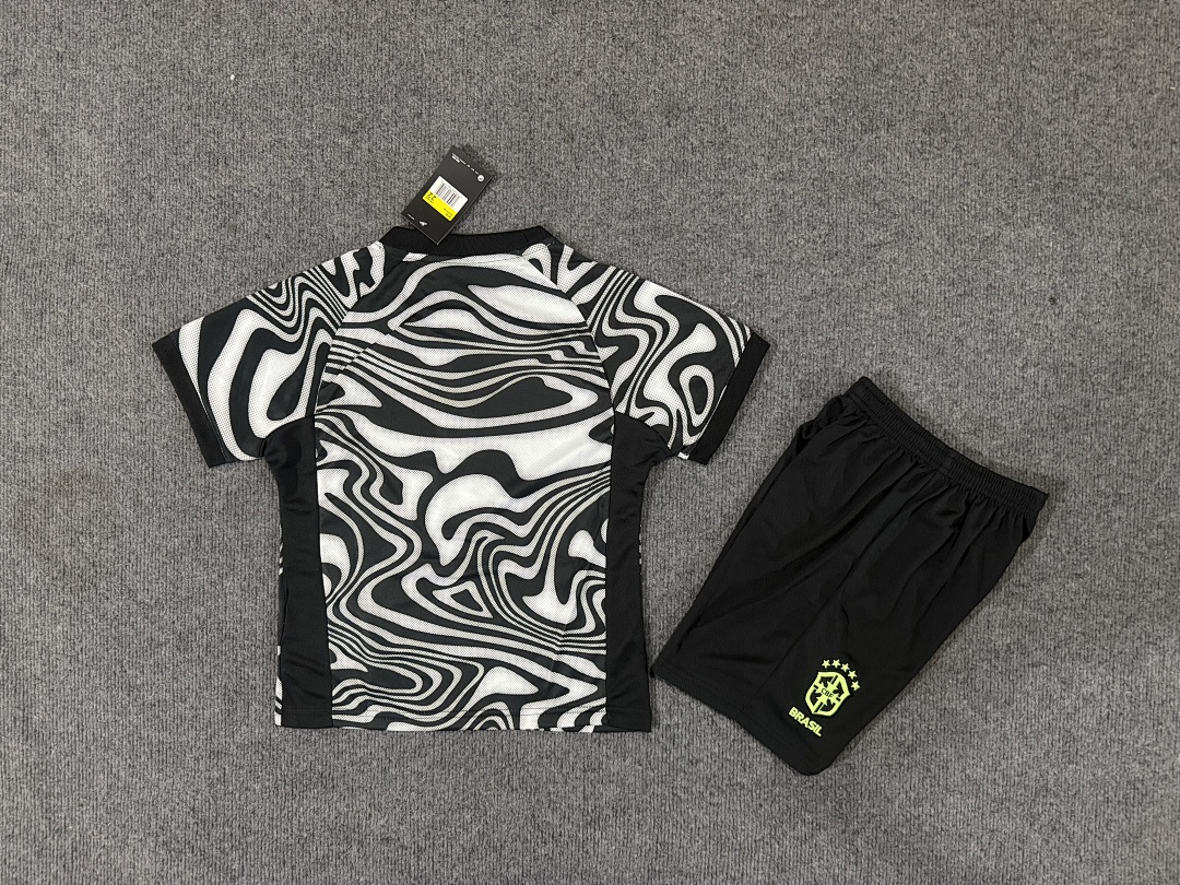 Brazil Kit for Kids 2026 — photo 2
