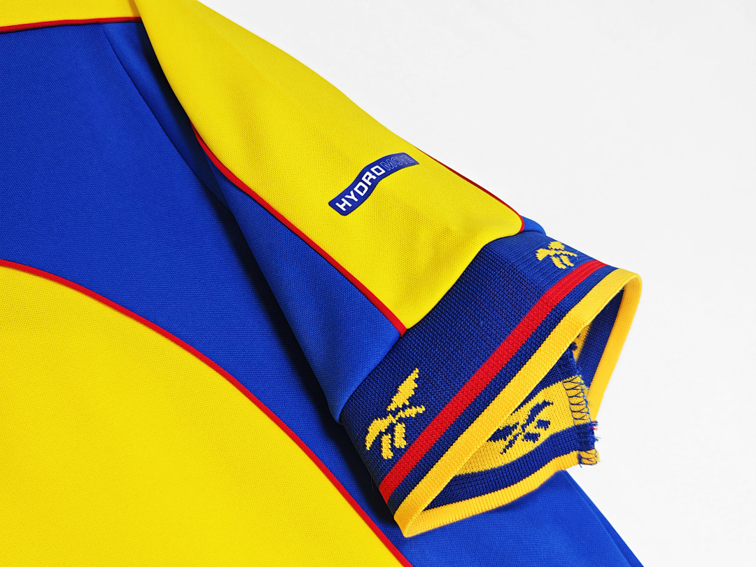 Colombia Retro Shirt 2001 Home — photo 2