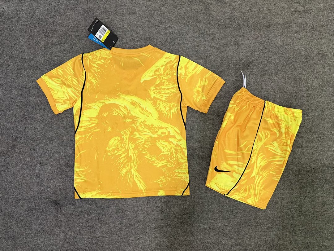 England Goalkeeper Kit for Kids 2026 — photo 2
